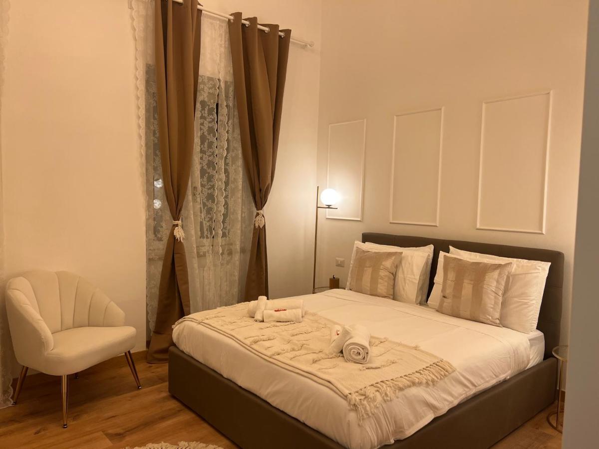Regina Milano In Bocconi Apartment Bagian luar foto