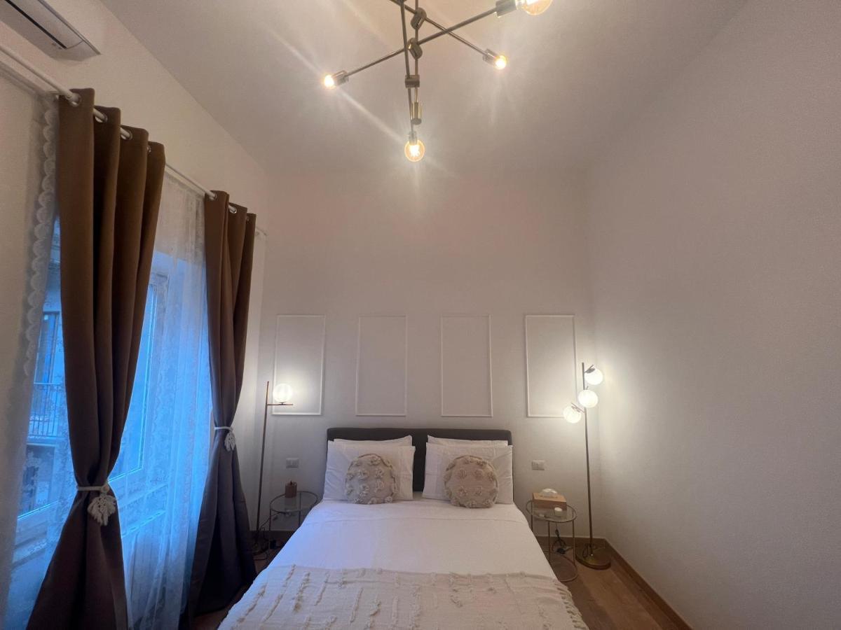 Regina Milano In Bocconi Apartment Bagian luar foto