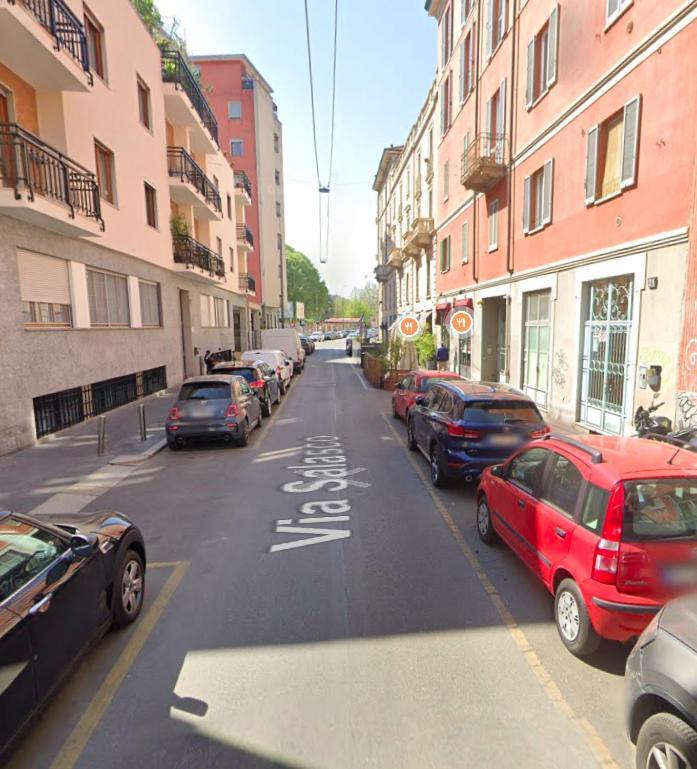 Regina Milano In Bocconi Apartment Bagian luar foto